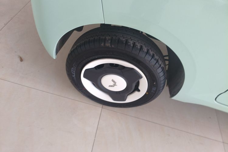 五菱汽车 宏光MINIEV 2024款 第三代 215km 青春版车身外观6003