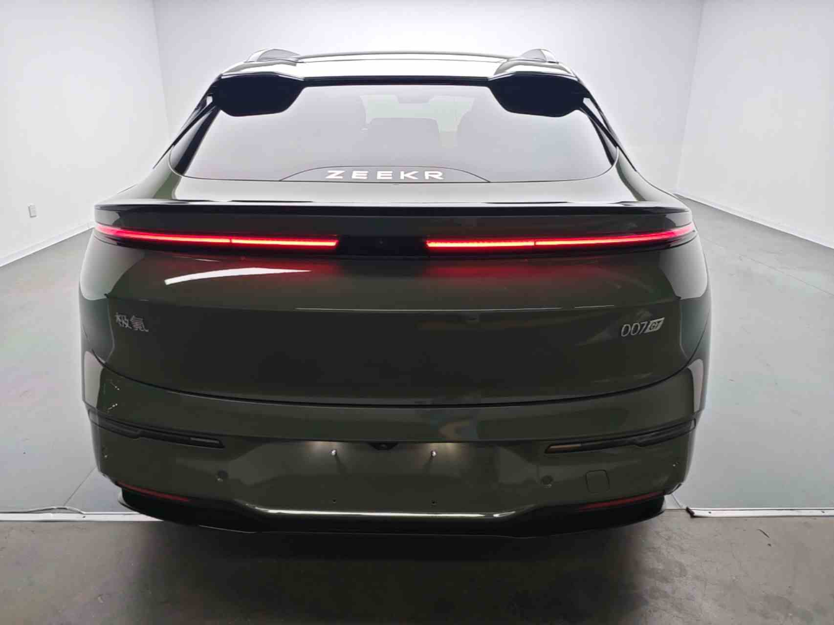 极氪007GT 2025款 长续航后驱智驾版 100kWh(4)