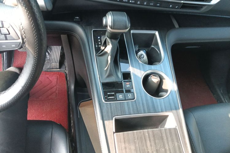 丰田 赛那SIENNA 2021款 2.5L混动 尊贵版中控内饰18