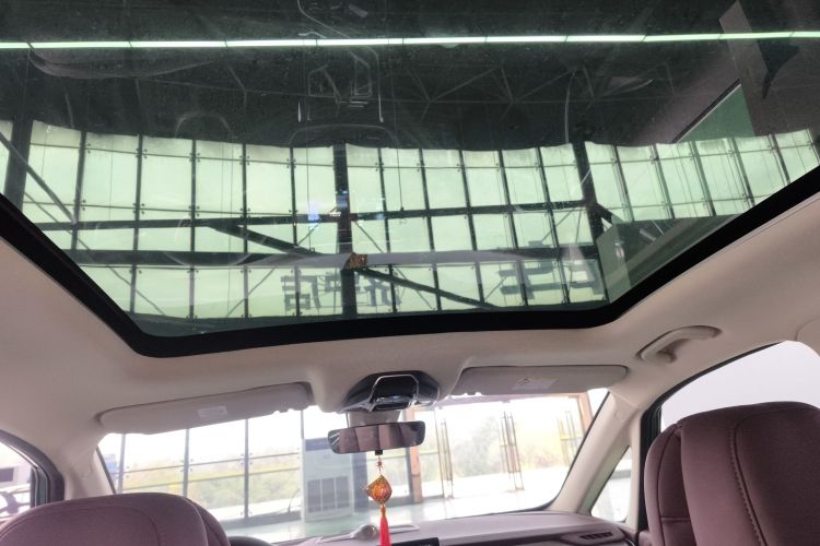 吉利汽车 嘉际新能源 2022款 1.5TD PHEV 白金舒适型局部细节22