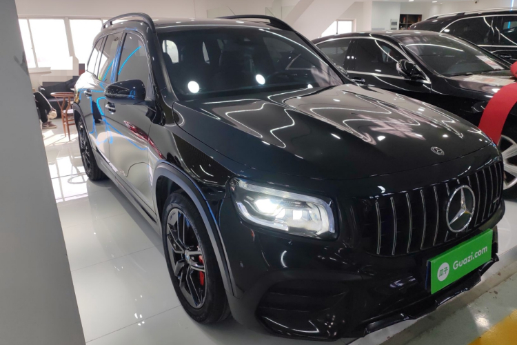 奔驰GLB AMG 2021款 AMG GLB 35 4MATIC车身外观3