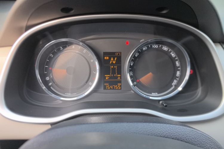 雪佛兰 2015款 赛欧3 1.5L AMT幸福天窗版局部细节14