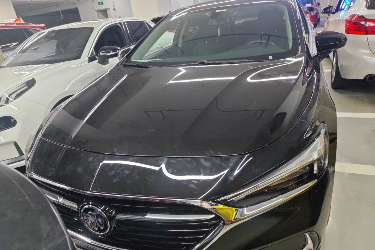 别克 君越 2022款 552T 豪华型车身外观2