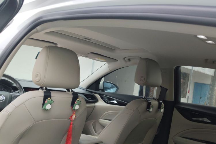 别克 君威 2020款 552T 精英型中控内饰22