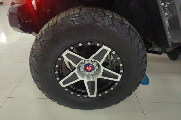 Jeep 角斗士 2022款 3.6L 先行版车身外观6007