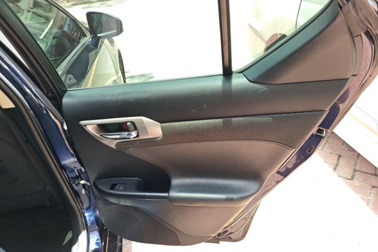 雷克萨斯CT 2014款 CT200h 精英版 单色中控内饰45