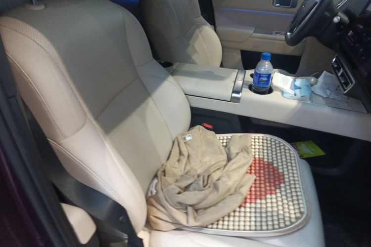 理想汽车 理想L8 2023款 Max局部细节41