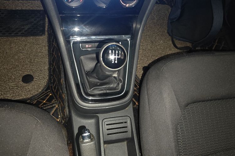 大众 宝来 2015款 质惠版 1.6L 手动时尚型局部细节18