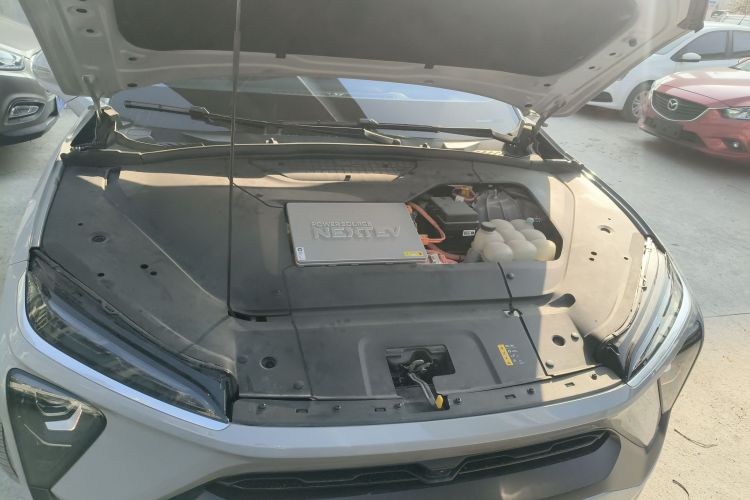 蔚来EC6 2022款 100kWh 运动版机舱底盘24