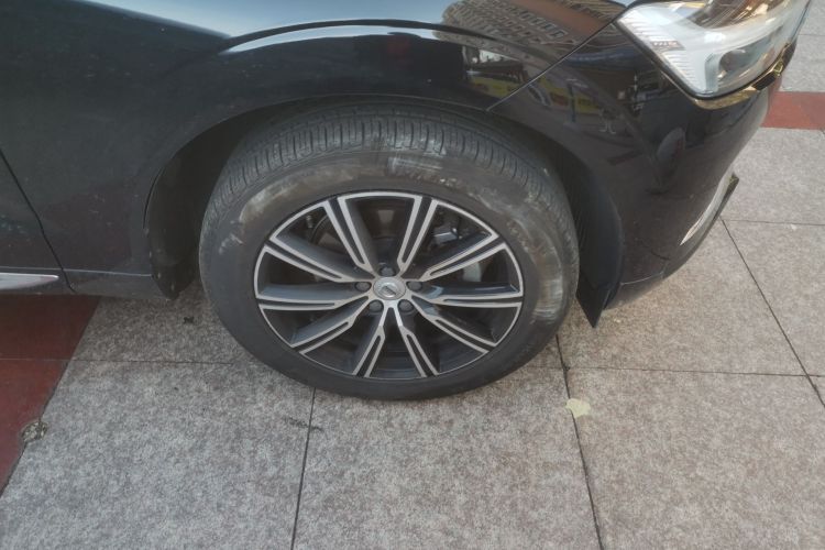 沃尔沃XC60 2021款 T5 四驱智远豪华版车身外观10