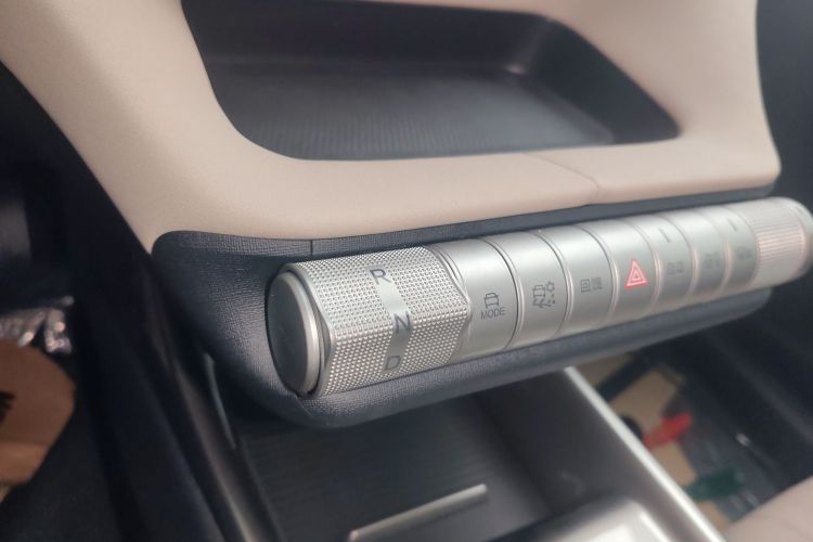 比亚迪 海豚 2023款 420km 时尚版中控内饰18