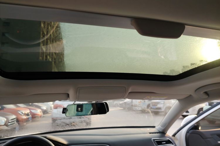 大众 凌渡 2021款 230TSI DSG风尚版中控内饰22