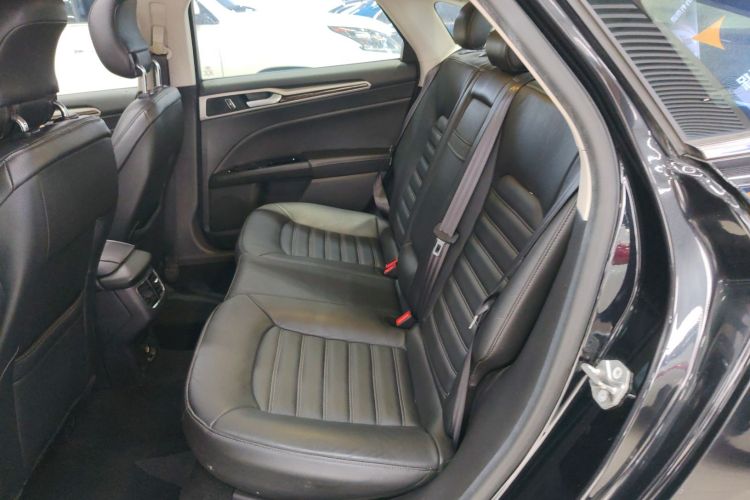 福特 蒙迪欧 2013款 2.0L GTDi200豪华型中控内饰7004