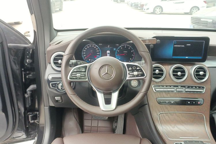 奔驰GLC 2022款 改款二 GLC 260 L 4MATIC 豪华型中控内饰13