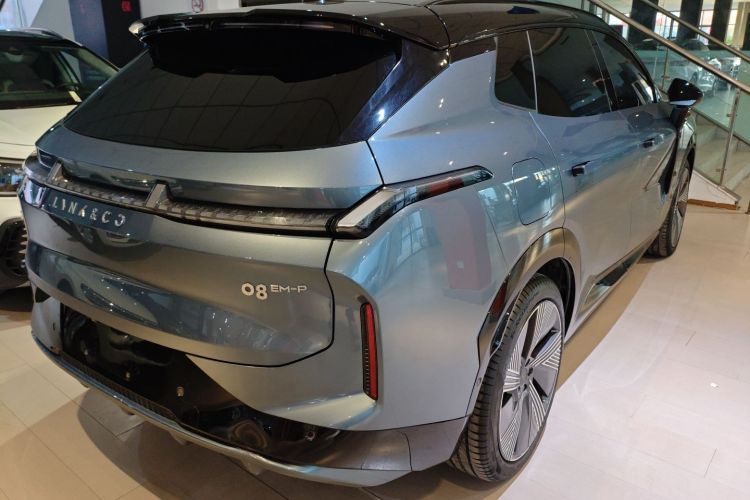 领克08 EM-P 2025款 220km 四驱性能Halo车身外观6005