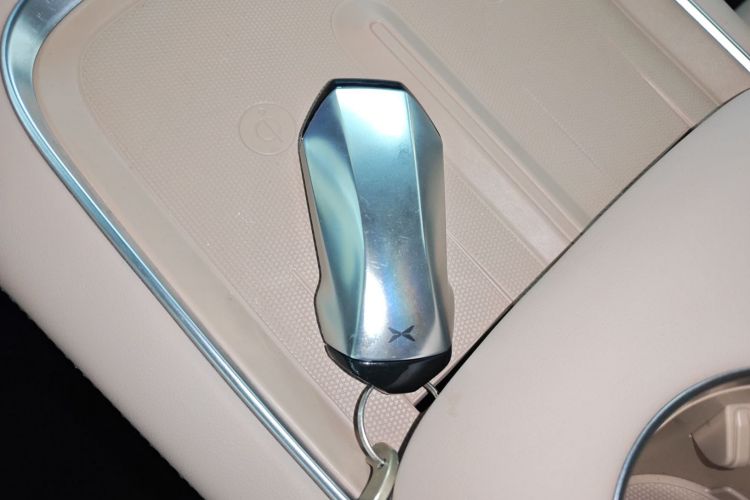 小鹏X9 2024款 702超长续航Pro中控内饰11