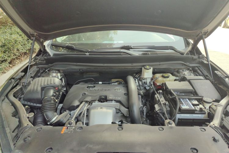 别克 昂科威 2017款 28T 四驱精英型机舱底盘24