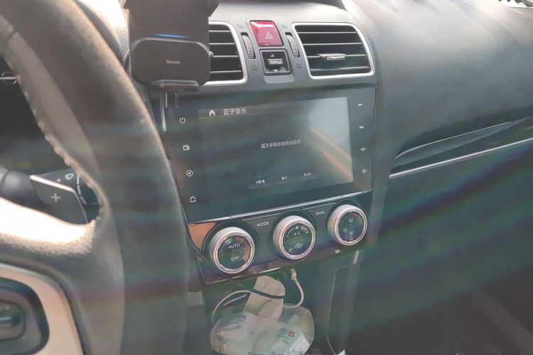 斯巴鲁 森林人 2018款 2.5i 尊贵导航版EyeSight中控内饰16