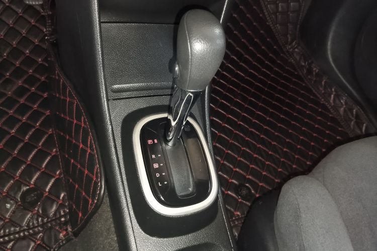 日产 轩逸 2018款 经典 1.6XE+ CVT领先版中控内饰18