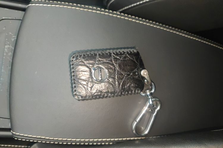 沃尔沃XC40新能源 2021款 P8 纯电 四驱智雅运动版中控内饰7001