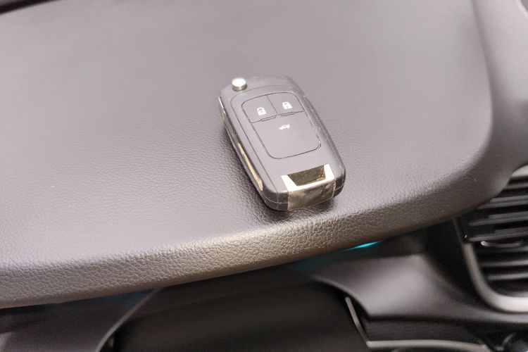 别克 英朗 2019款 18T 自动互联精英型 国V中控内饰11