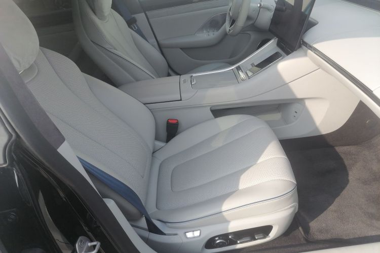 鸿蒙智行 智界S7 2025款 855km Max局部细节41