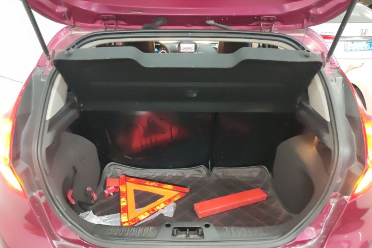 福特 嘉年华 2013款 两厢 1.5L 自动时尚型局部细节23