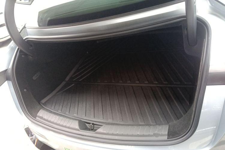 昊铂GT 2023款 710后驱超充Max版机舱底盘23