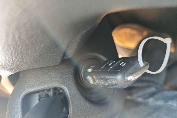 大众 Polo 2014款 1.6L 手动舒适版中控内饰11