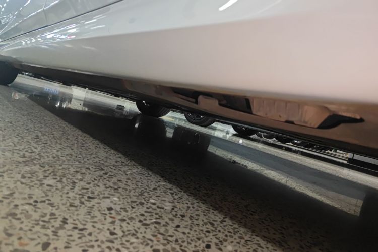 宝马5系 2021款 改款 525Li M运动套装局部细节9002