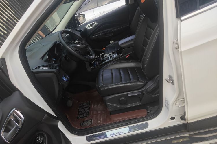 福特 翼虎 2017款 EcoBoost 180 两驱虎跃型中控内饰19