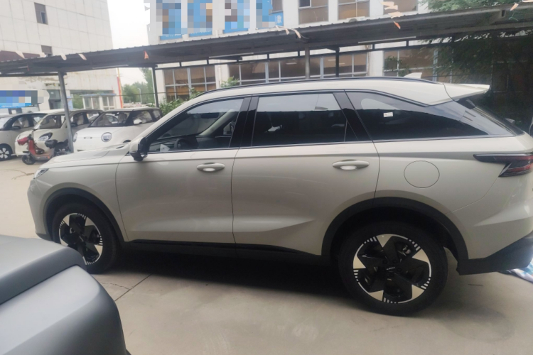 哈弗枭龙MAX 2025款 Hi4 165 Plus 长续航版车身外观6003