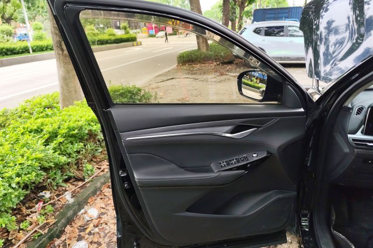 长安CS75 PLUS 2022款 1.5T 自动尊贵型中控内饰47