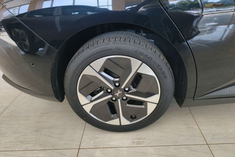 小鹏MONA M03 2025款 620 超长续航 Plus车身外观6008