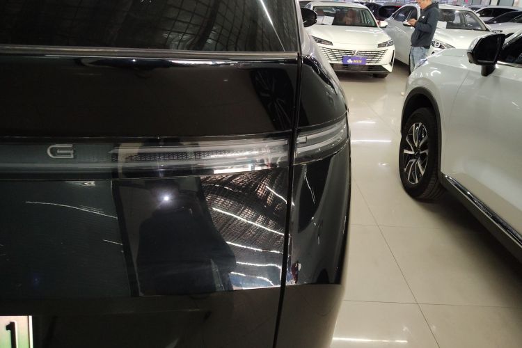 小鹏X9 2024款 610长续航Pro车身外观6006