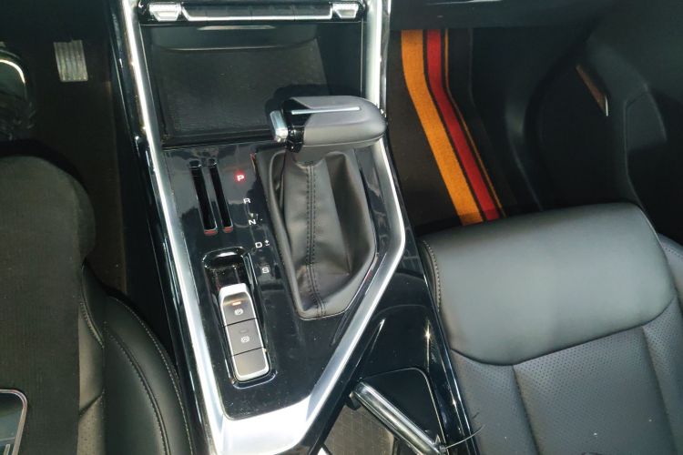 五菱汽车 五菱星辰 2021款 1.5T CVT星辉版中控内饰18