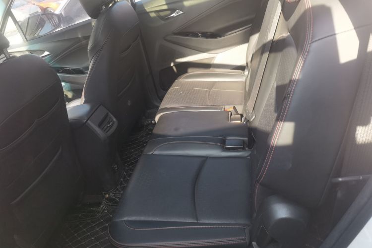 雪佛兰 沃兰多 2019款 Redline 530T 自动纵享版（5+2款） 国VI中控内饰21