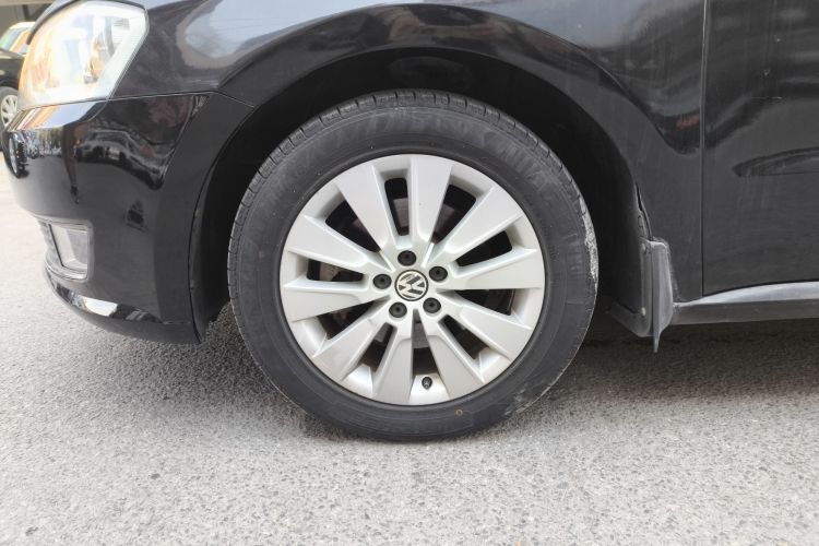 大众 朗逸 2013款 改款经典 1.6L 手动舒适版车身外观6007