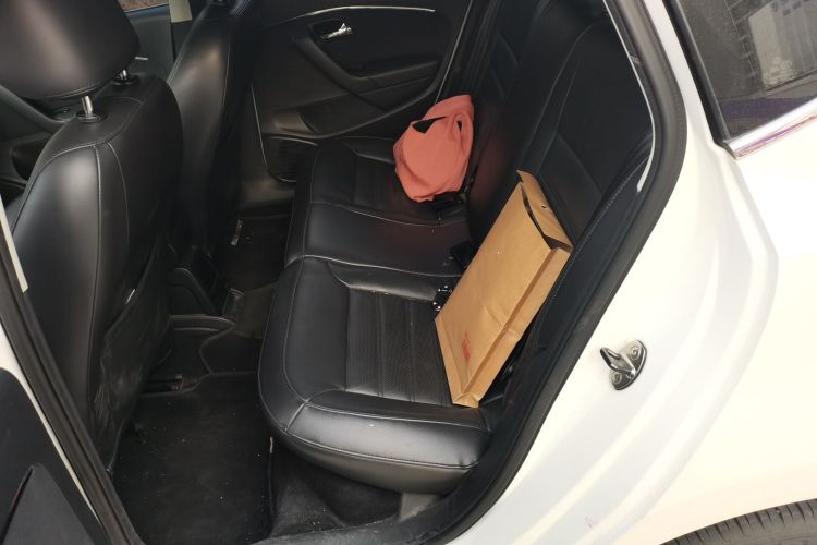 大众 Polo 2014款 1.4L 自动豪华版中控内饰21