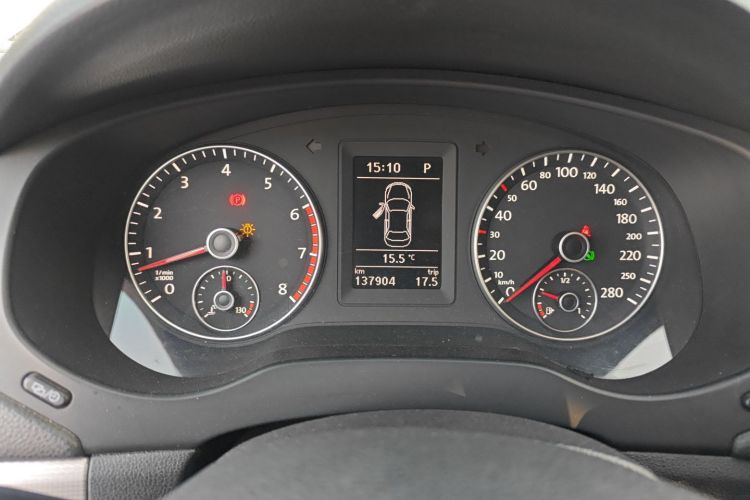 大众 速腾 2014款 改款 1.4TSI 自动豪华型中控内饰14