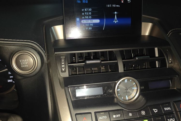 雷克萨斯NX 2015款 200 前驱 锋行版中控内饰16