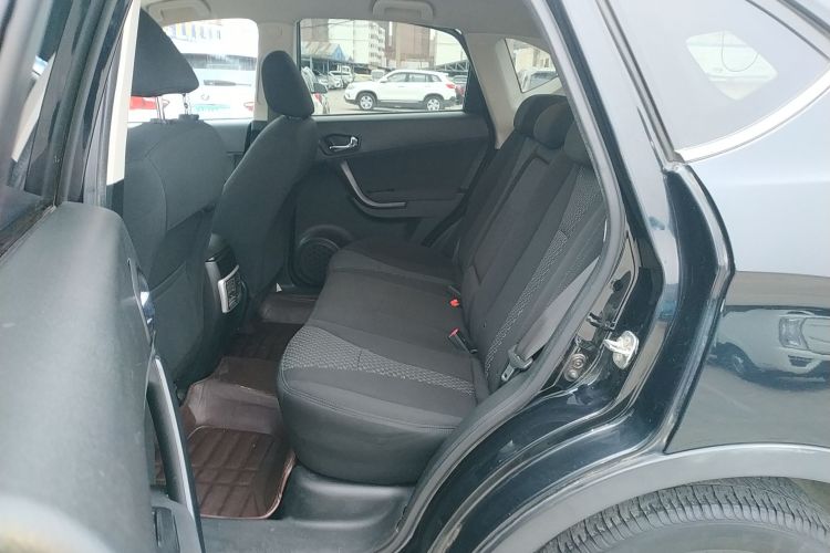 广汽传祺 传祺GS5 2014款 2.0L 自动两驱超享版中控内饰7004