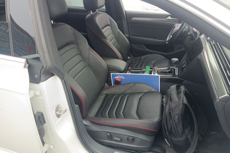 一汽-大众CC 2019款 380TSI 曜颜版 国V局部细节41