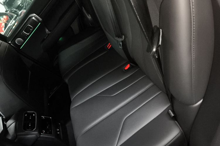 坦克400 2025款 2.0T 汽油版中控内饰7004