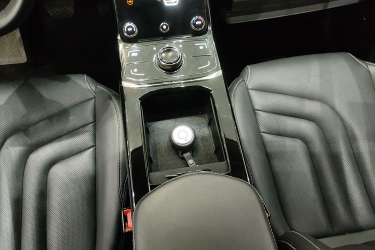 哪吒汽车 哪吒U 2021款 Pro 400 巡航版局部细节18