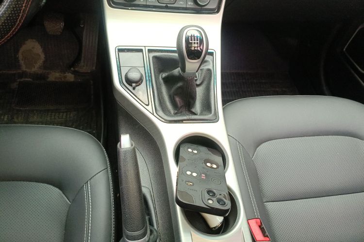 吉利汽车 帝豪GL 2017款 1.3T 手动精英型中控内饰18