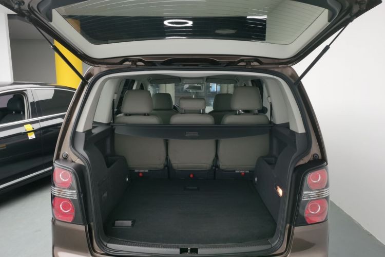 大众 途安 2013款 1.4T 手动风尚版5座局部细节23