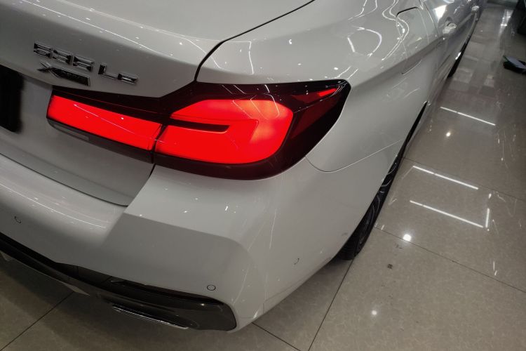 宝马5系新能源 2022款 改款 535Le M运动套装车身外观6006