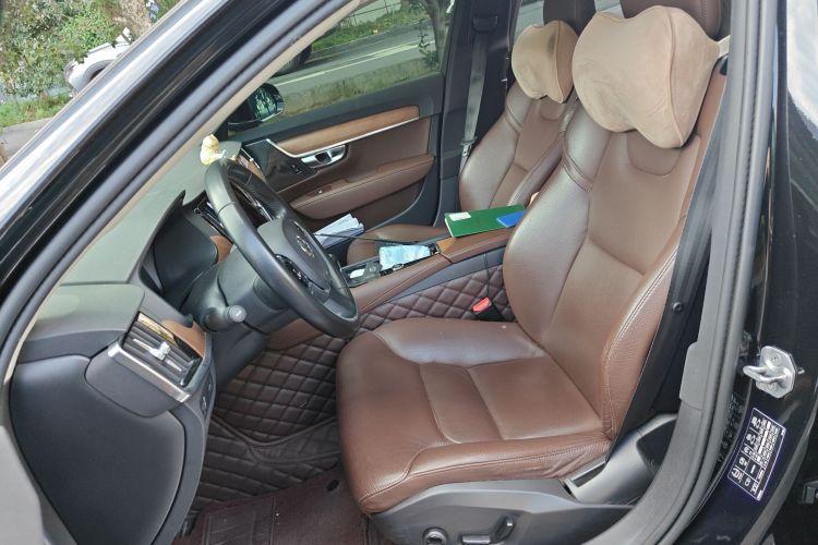 沃尔沃S90 2019款 T5 智远版中控内饰19