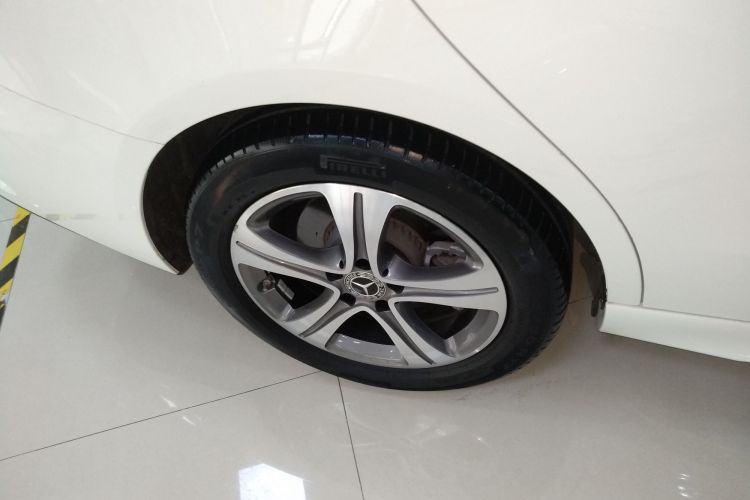 奔驰C级 2022款 改款 C 200 L 运动版车身外观6008